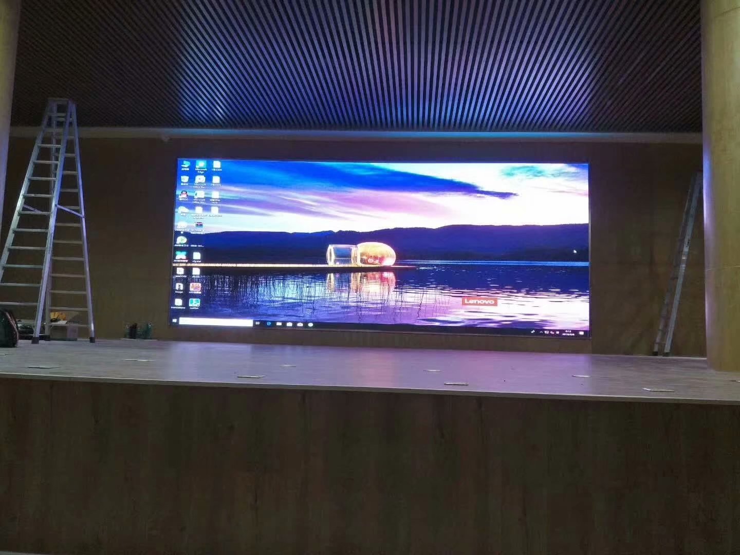 室內(nèi)<a href=http://www.haoshouwang.com target=_blank class=infotextkey>led屏</a>